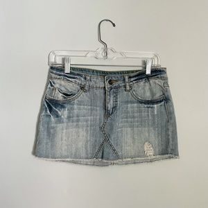 Billabong Size 3 mini jean skirt